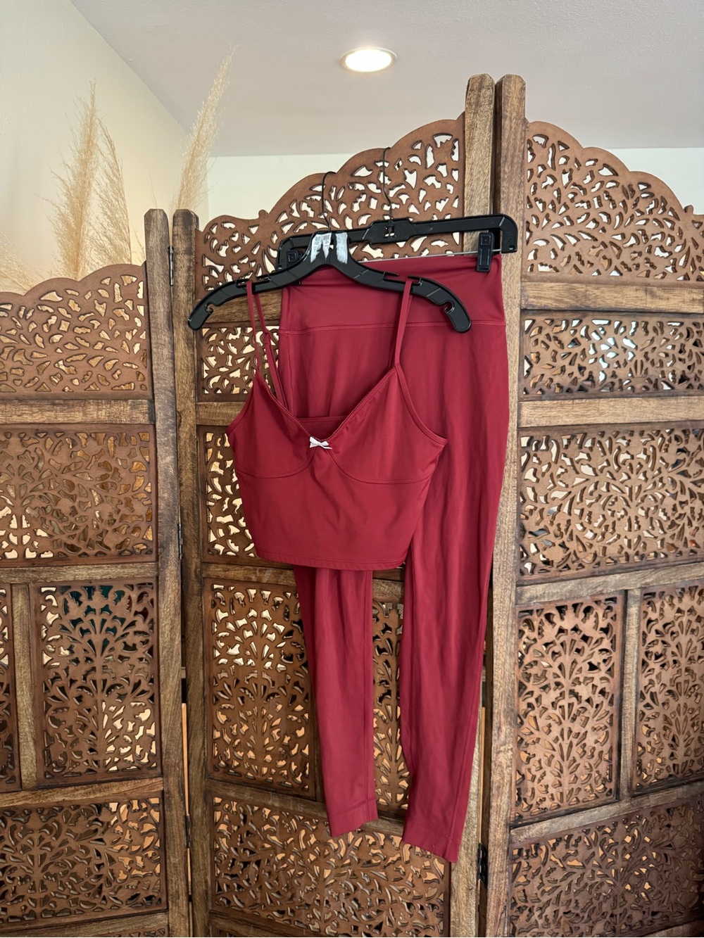 Set Active Maroon Set - Picture 2 of 6